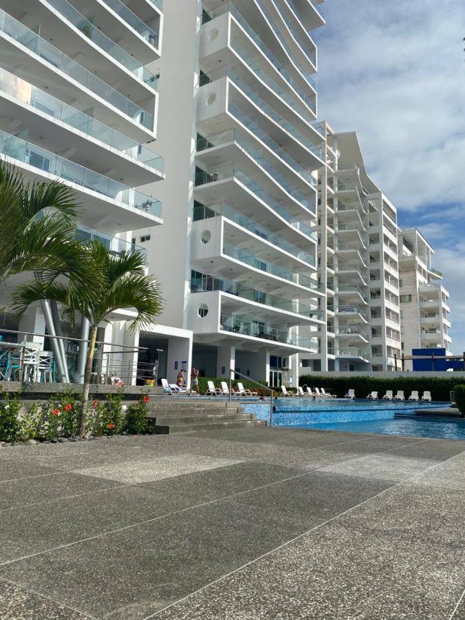 Departamentos Frente Al Mar En Resort Playa Azul-Tonsupa Exterior photo